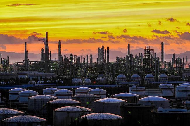 鎮海煉化 綠色石化實力擔當，為美好生活加油